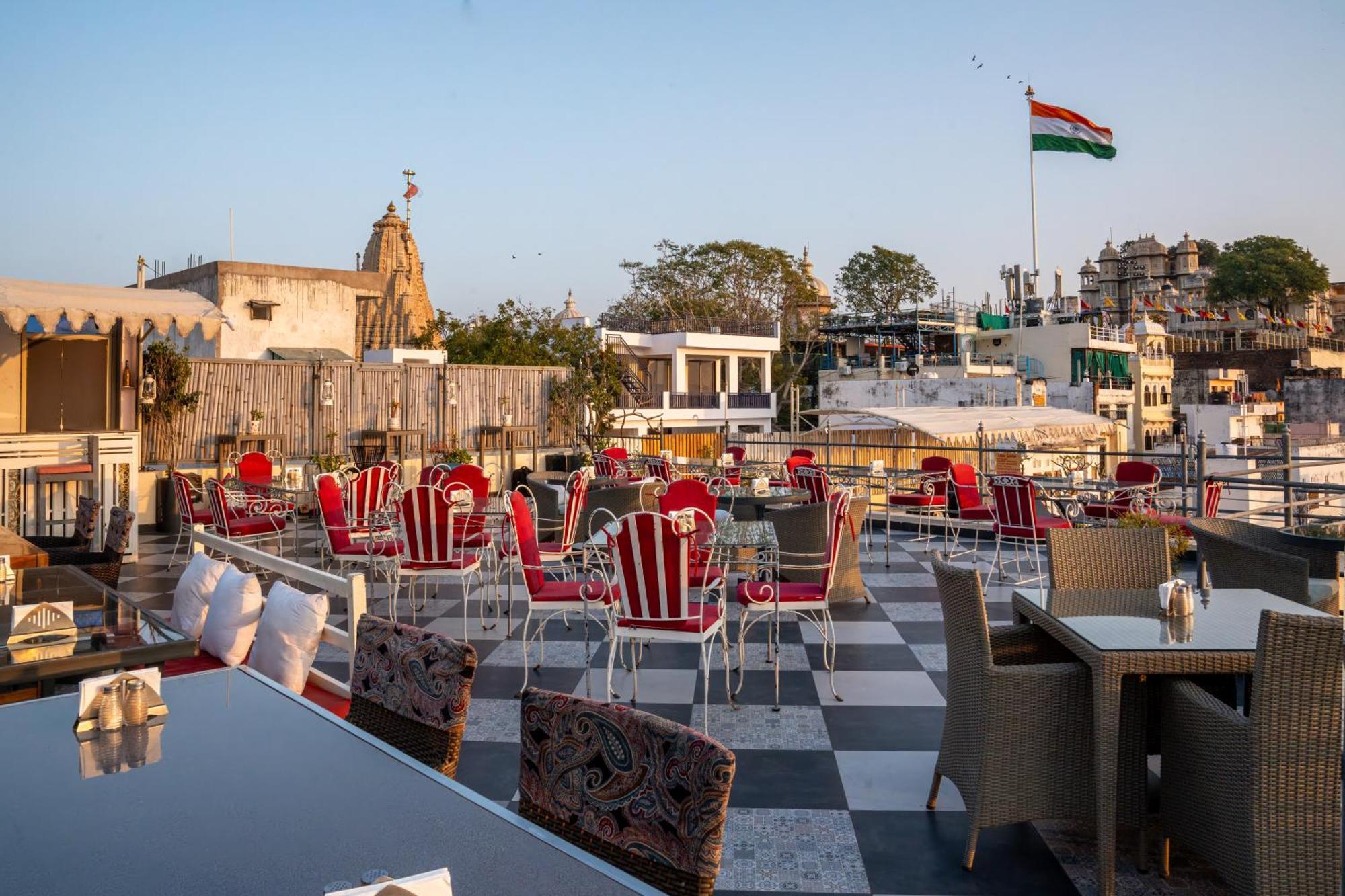 Hotel Udaigarh - Udaipur Exterior foto