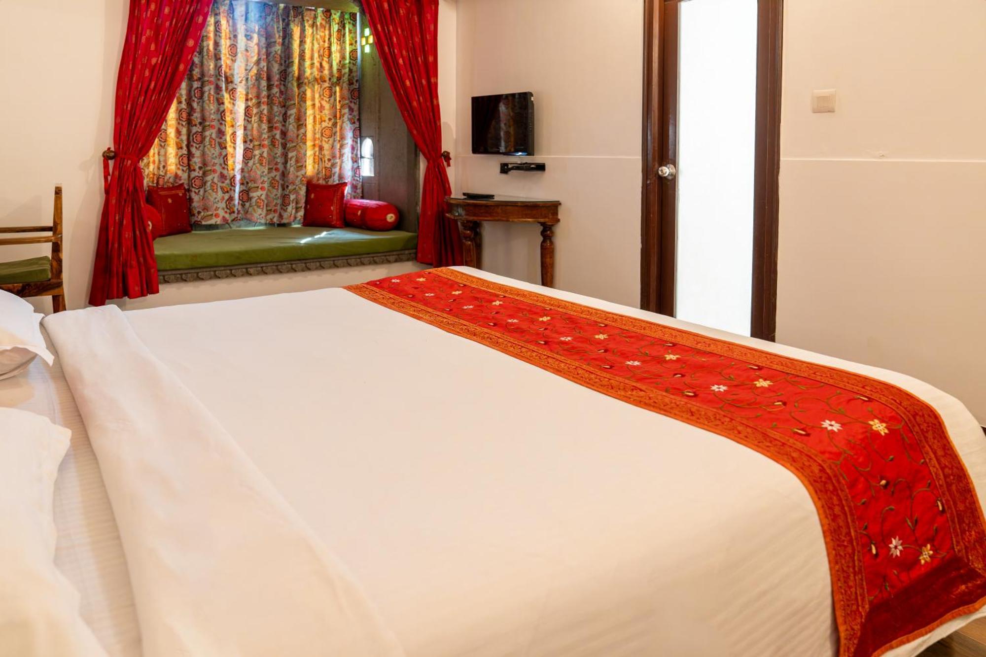 Hotel Udaigarh - Udaipur Exterior foto